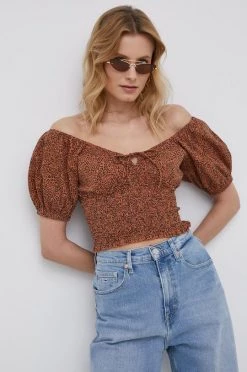 Γυναικεία Μπλούζες Βαμβακερή μπλούζα Billabong χρώμα: καφέ -Billabong Εκπτώσεις unnamed file 673