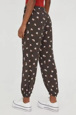 Γυναικεία Υφασμάτινα Παντελόνι Billabong χρώμα: μαύρο, -Billabong Εκπτώσεις unnamed file 774